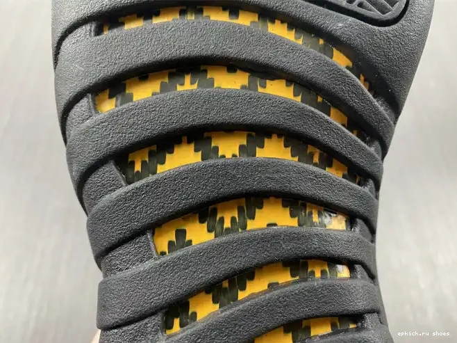 Rep 12 Taxi Black Jordan Air CT8013-071 0513
